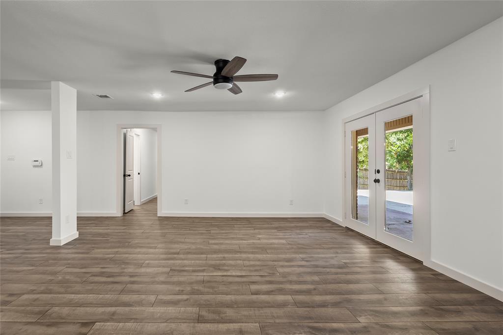 909 Robertson Road Property Photo 13