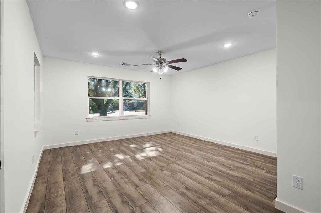 909 Robertson Road Property Photo 17