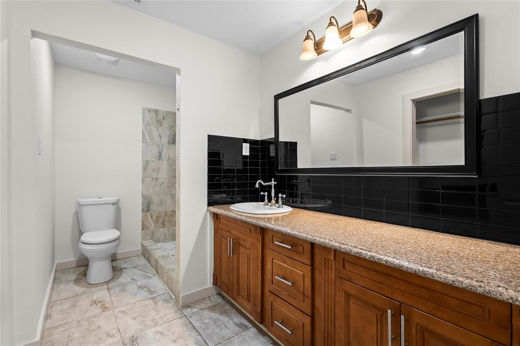 909 Robertson Road Property Photo 19