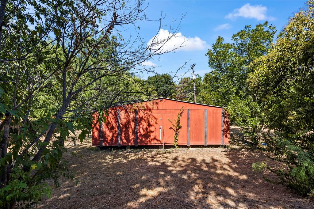 909 Robertson Road Property Photo 28