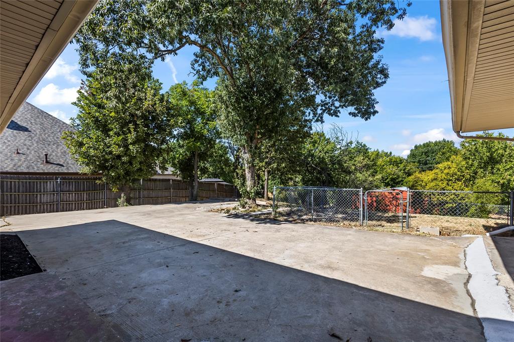 909 Robertson Road Property Photo 30