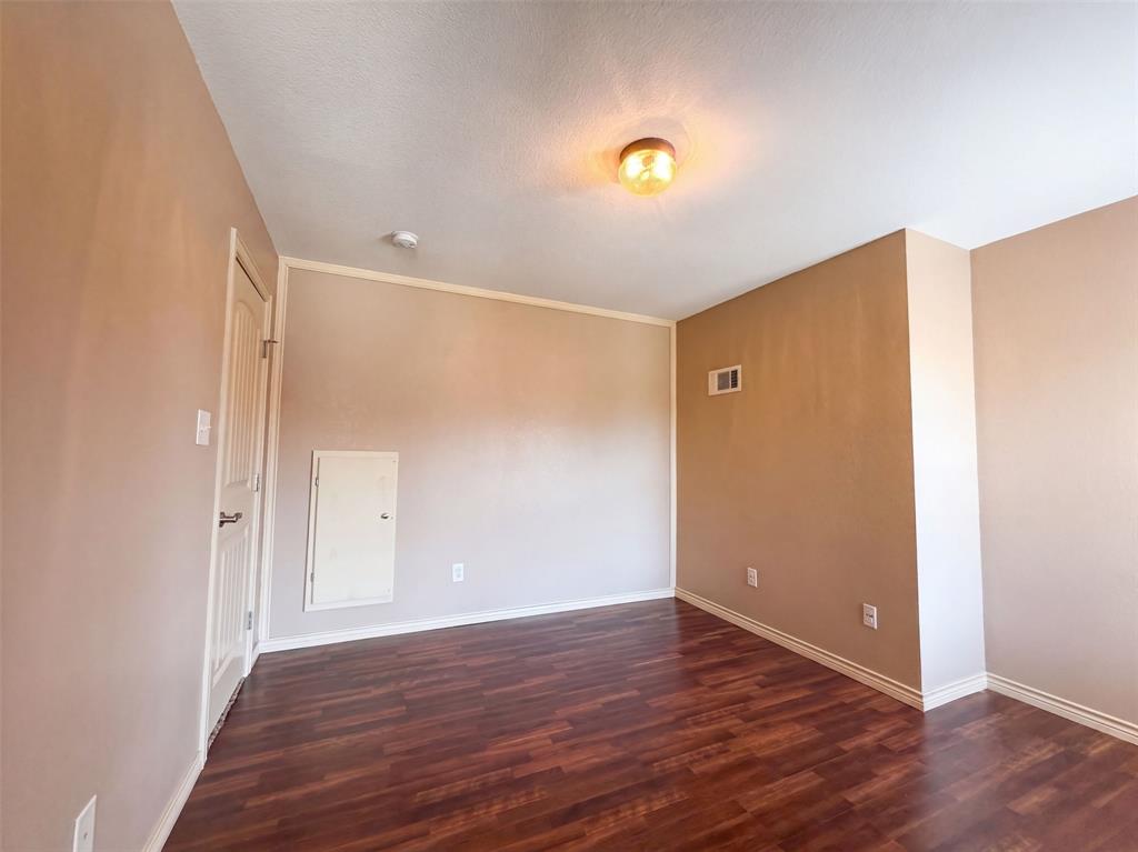 5107 Chesterfield Place Property Photo 16