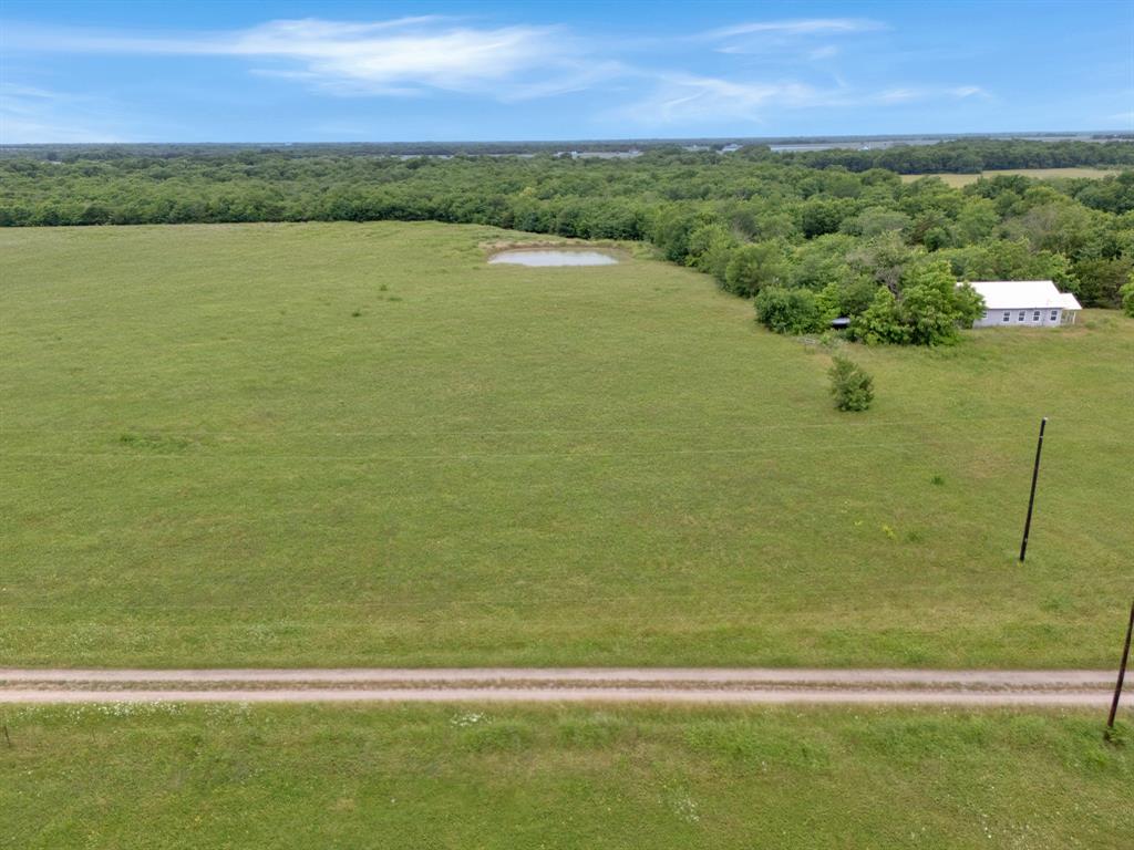 95 Fm 1528 Property Photo 7
