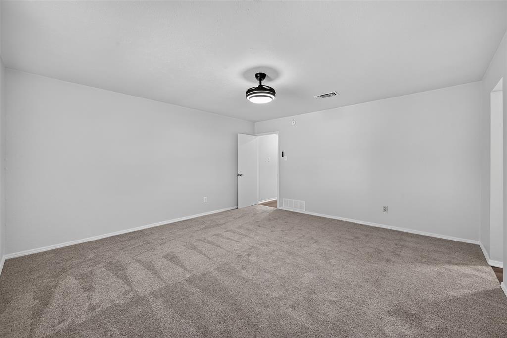 7217 Timberlane Drive Property Photo 10