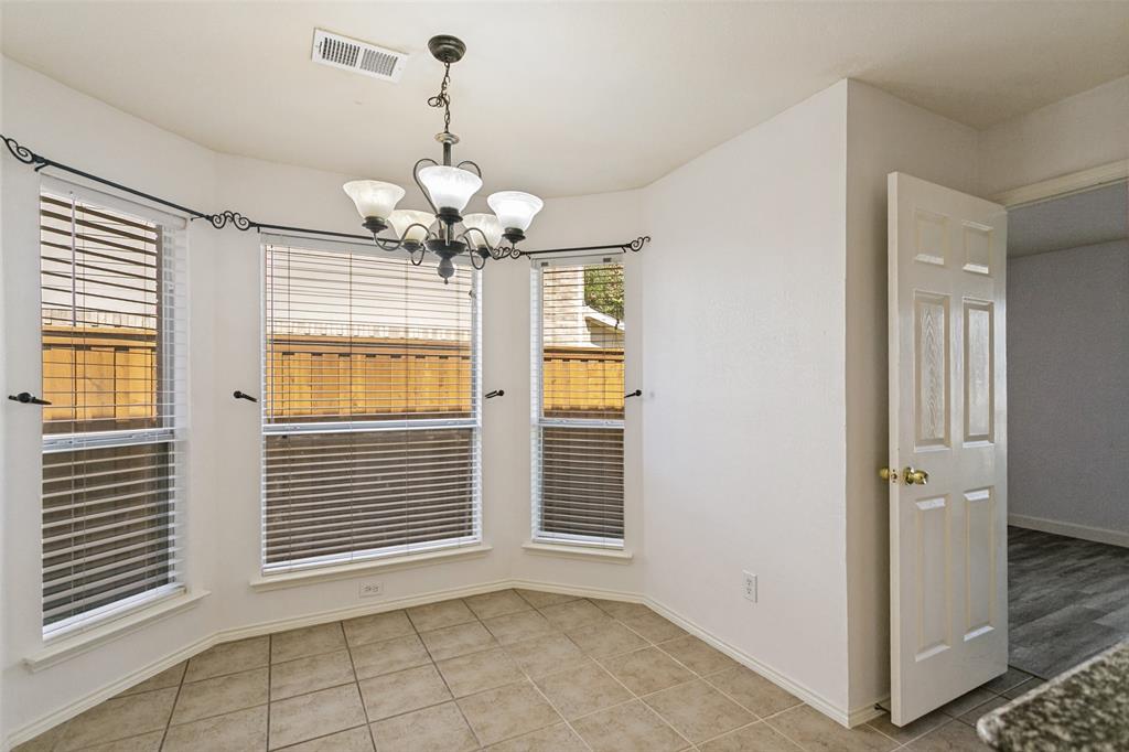 2424 Hunters Run Drive Property Photo 14