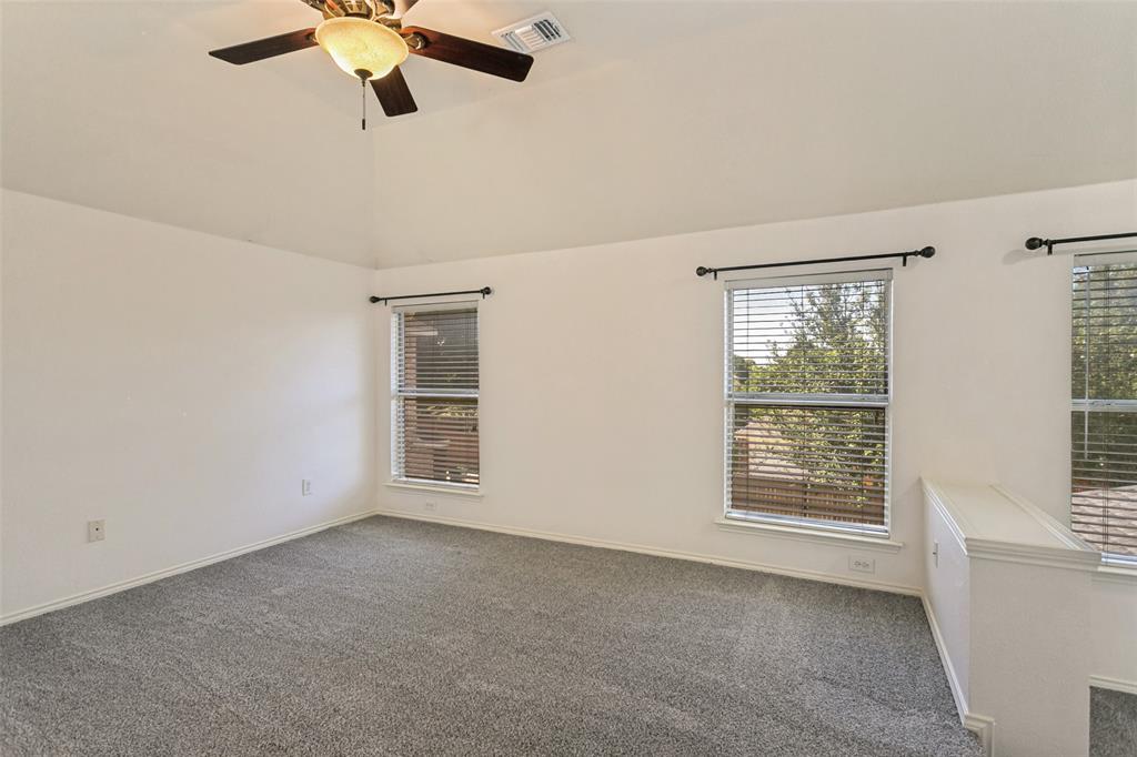 2424 Hunters Run Drive Property Photo 16
