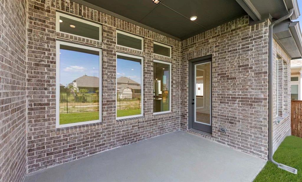6804 Gibson Trail Property Photo 2