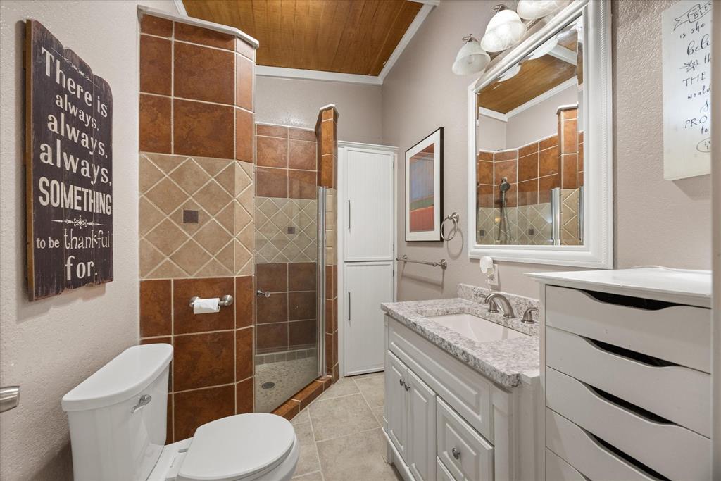1393 Shady Oaks Circle Property Photo 12