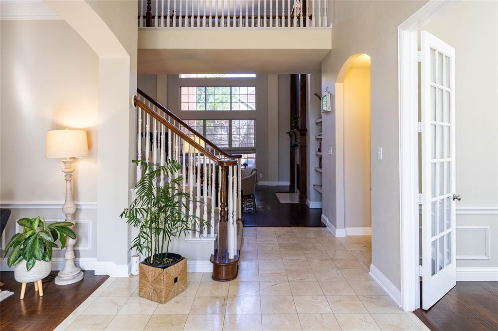 1218 Bridgeway Lane Property Photo 3