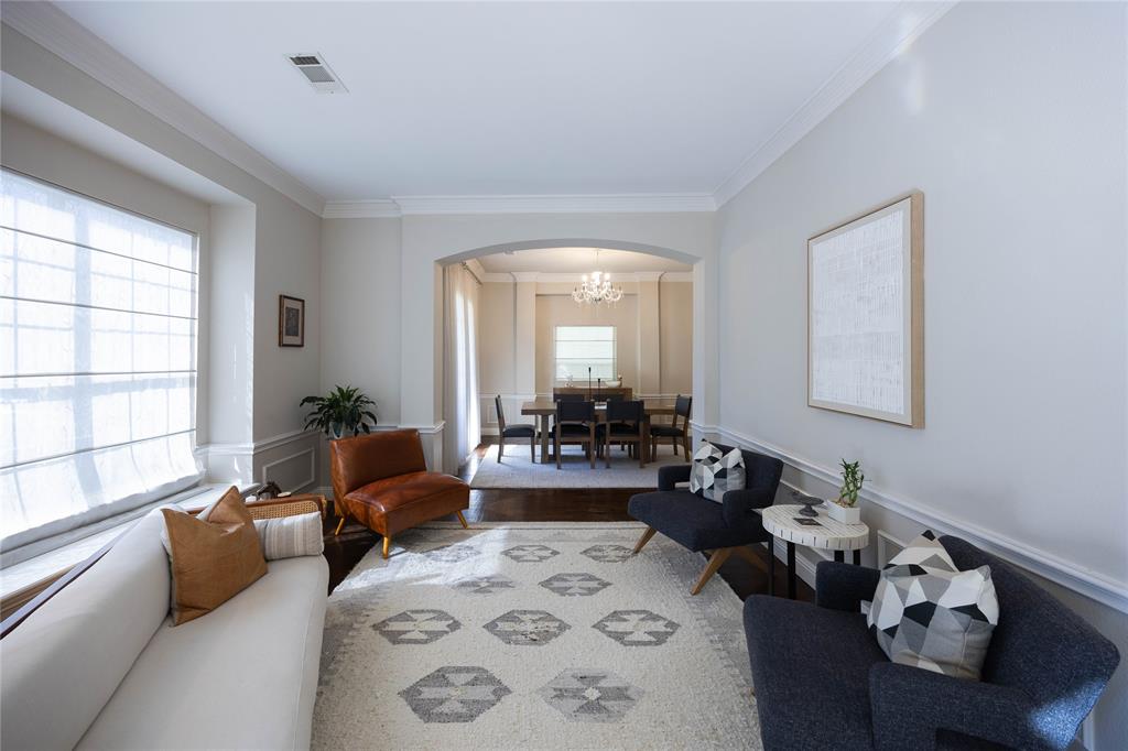 1218 Bridgeway Lane Property Photo 4