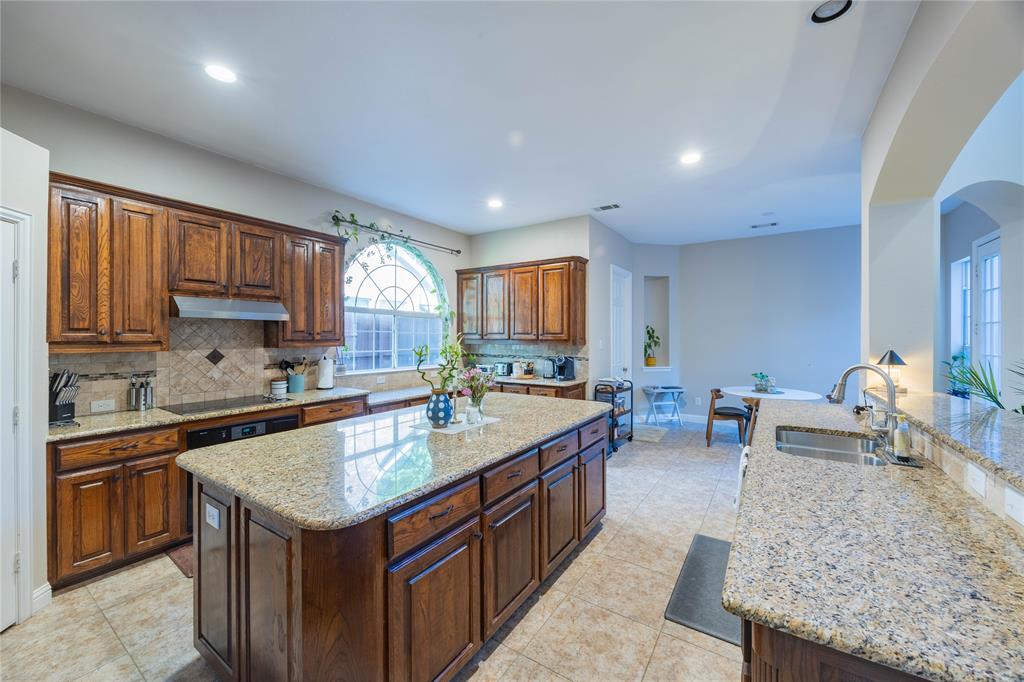 1218 Bridgeway Lane Property Photo 8