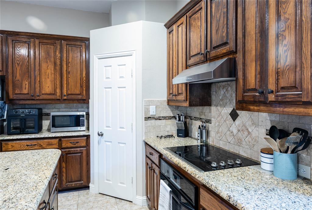 1218 Bridgeway Lane Property Photo 10