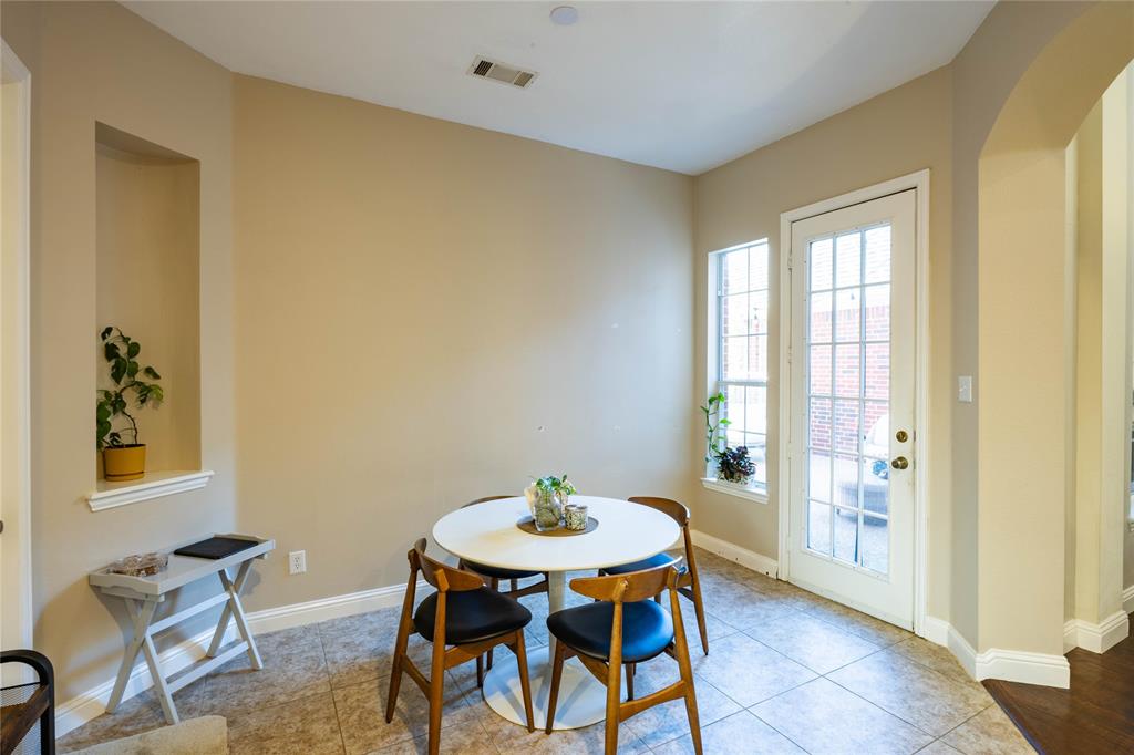 1218 Bridgeway Lane Property Photo 11