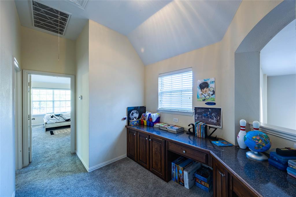 1218 Bridgeway Lane Property Photo 23