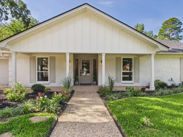 1811 Picadilly Place Property Photo 4