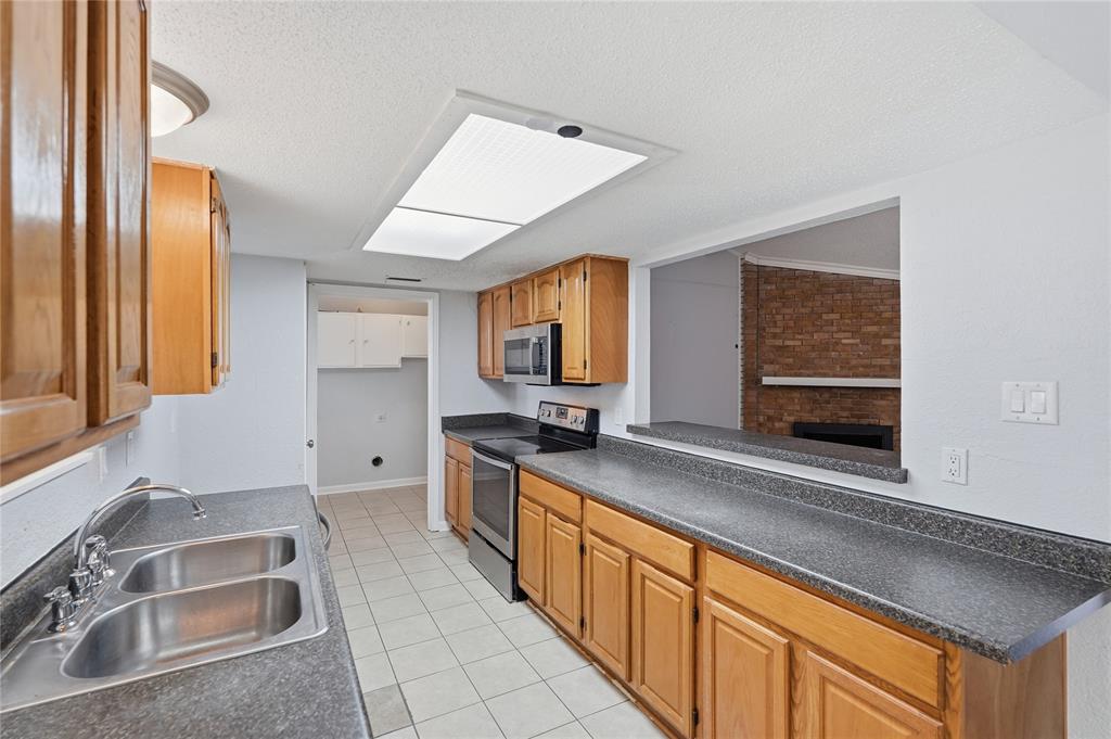 5209 Daytona Drive Property Photo 11