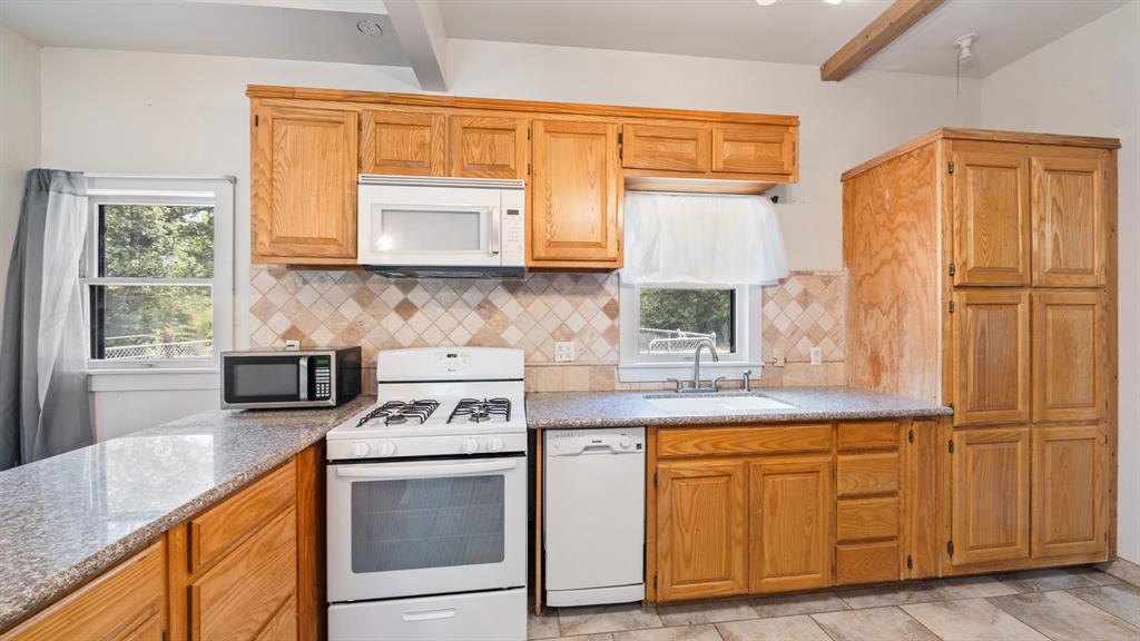 8266 Fm 17 Property Photo 14