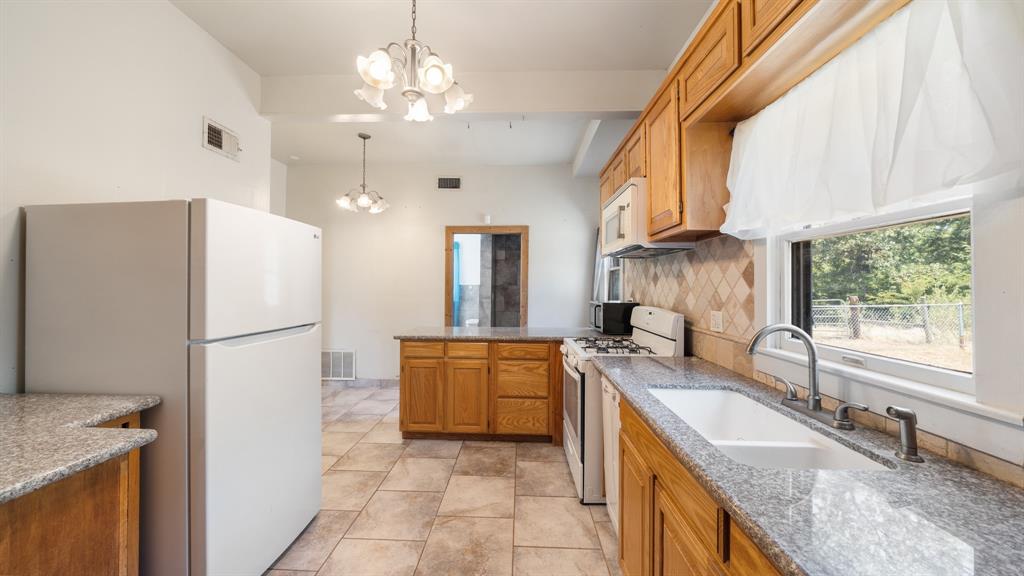 8266 Fm 17 Property Photo 15