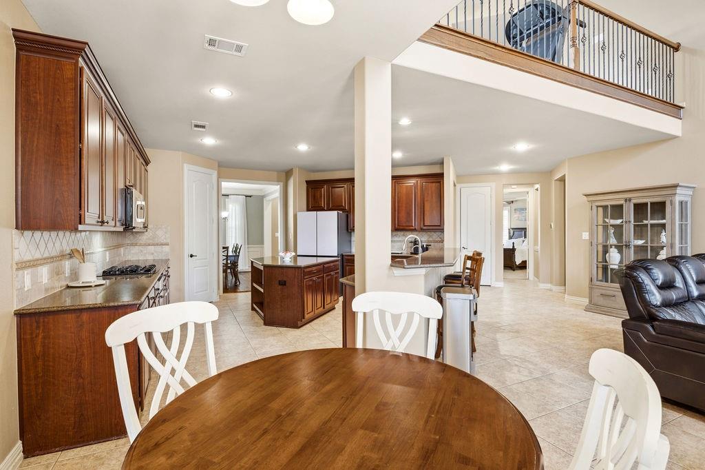 4823 Linda Lane Property Photo 15