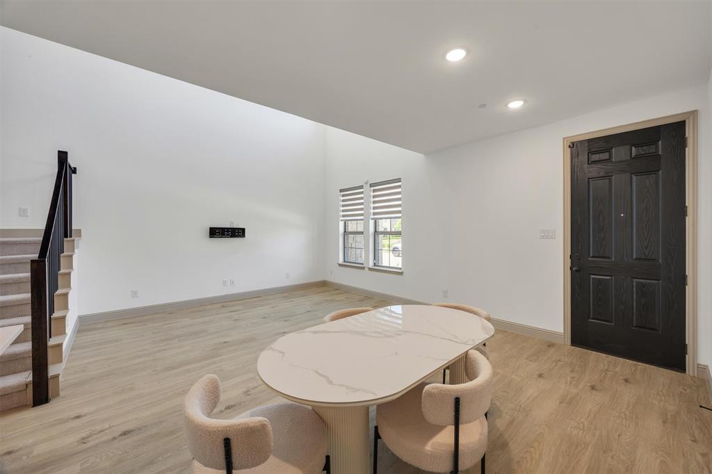 528 4th Street Property Photo 5