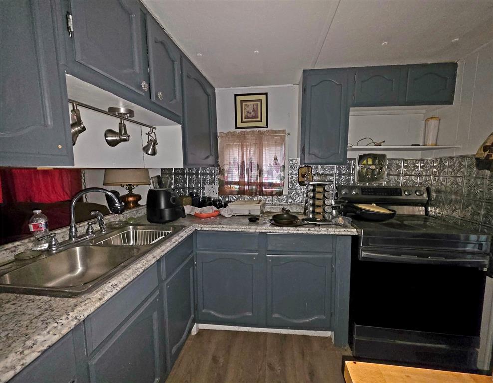 8102 County Road 609 Property Photo 4