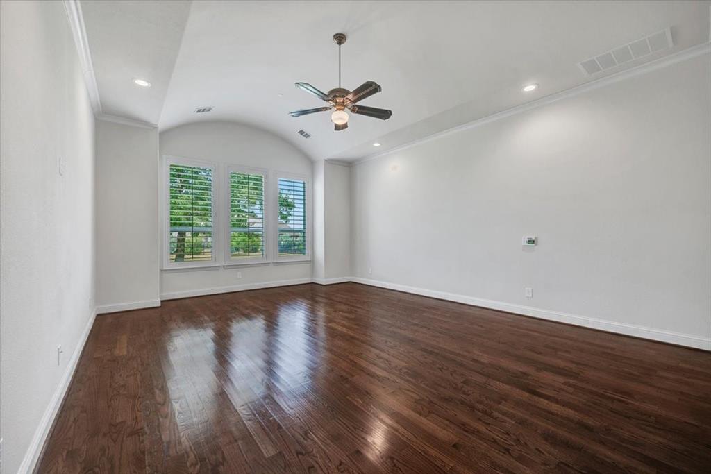 5303 Barrington Drive Property Photo 15