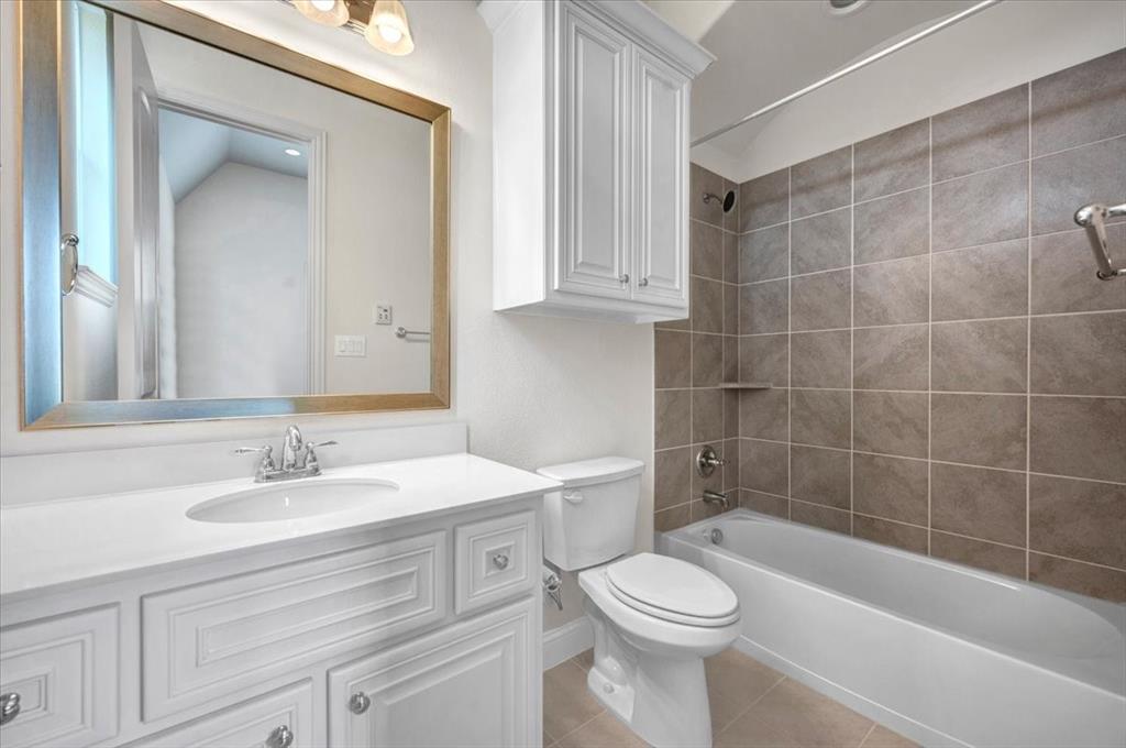 5303 Barrington Drive Property Photo 21