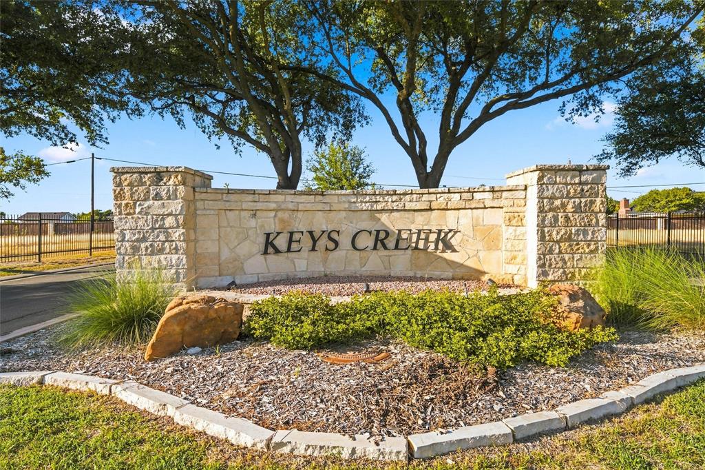 100 Deer Creek Drive Property Photo 4