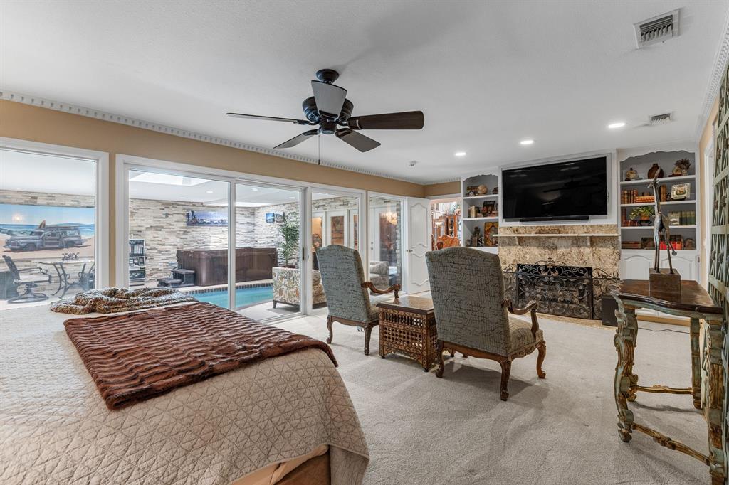 14 Waverly Place Property Photo 15