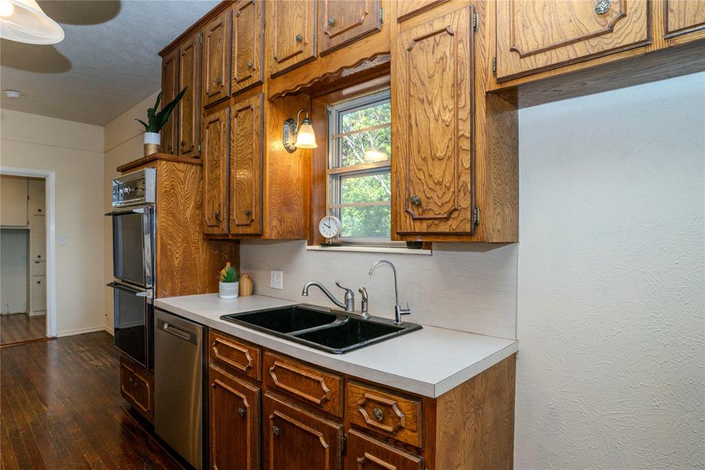 624 Alexander Road Property Photo 11