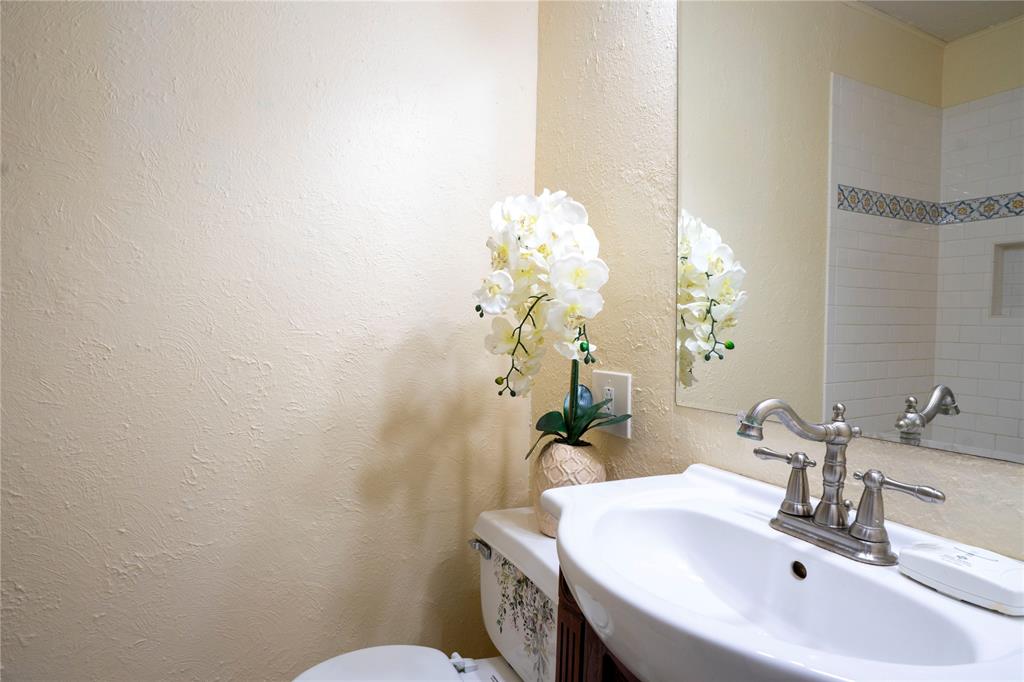 624 Alexander Road Property Photo 23