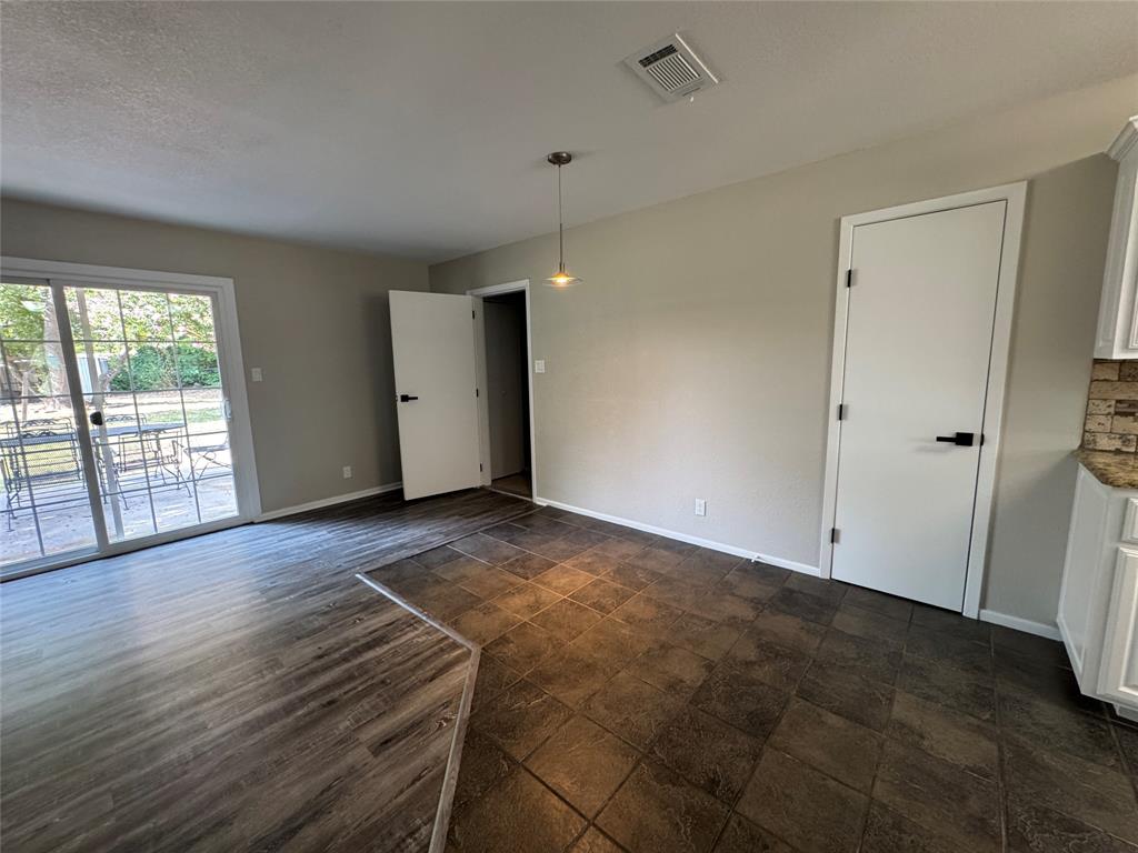 732 Dunaway Lane Property Photo 6