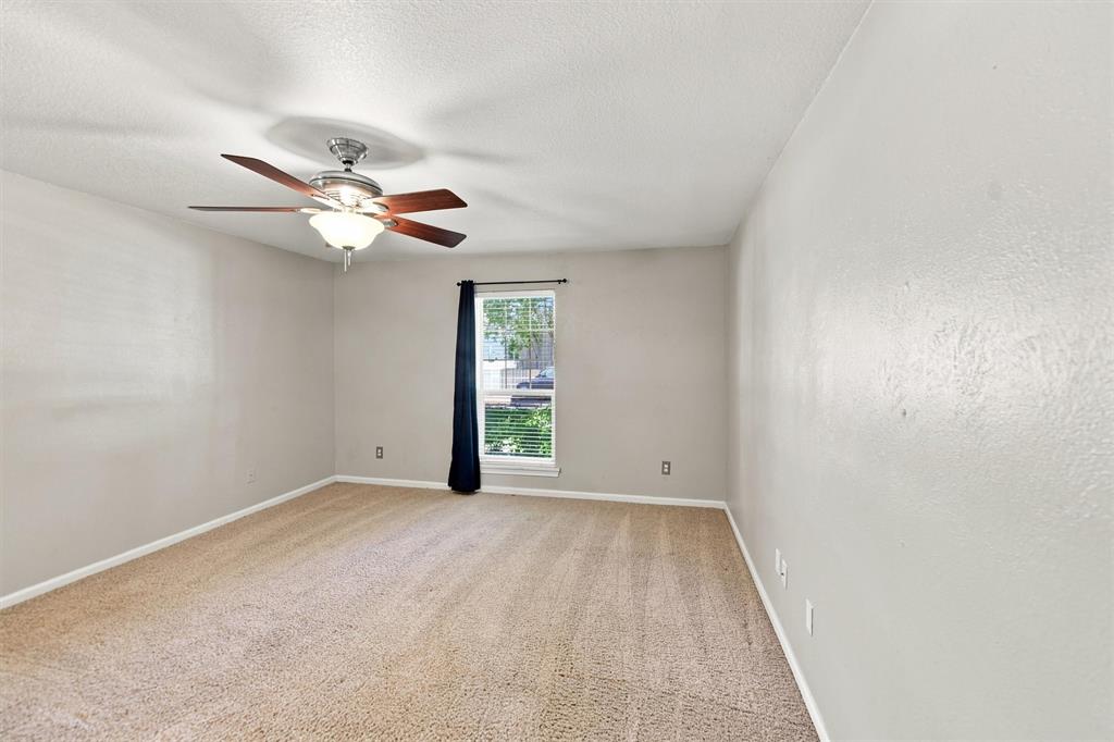 2210 Bengal Lane Property Photo 17