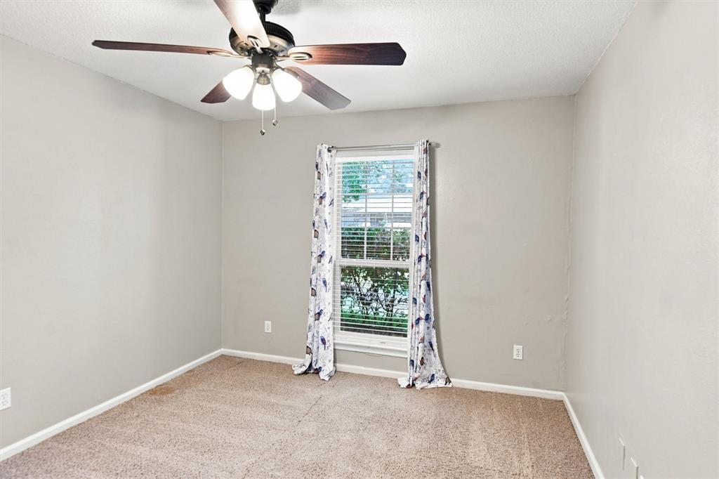2210 Bengal Lane Property Photo 21