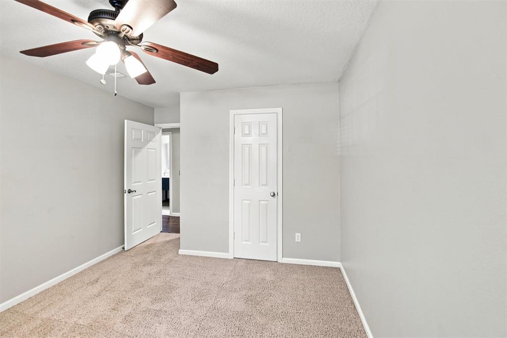 2210 Bengal Lane Property Photo 22