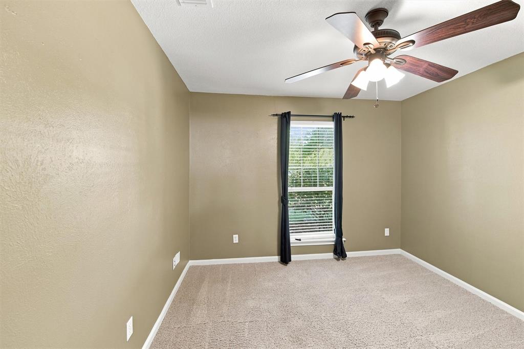 2210 Bengal Lane Property Photo 23