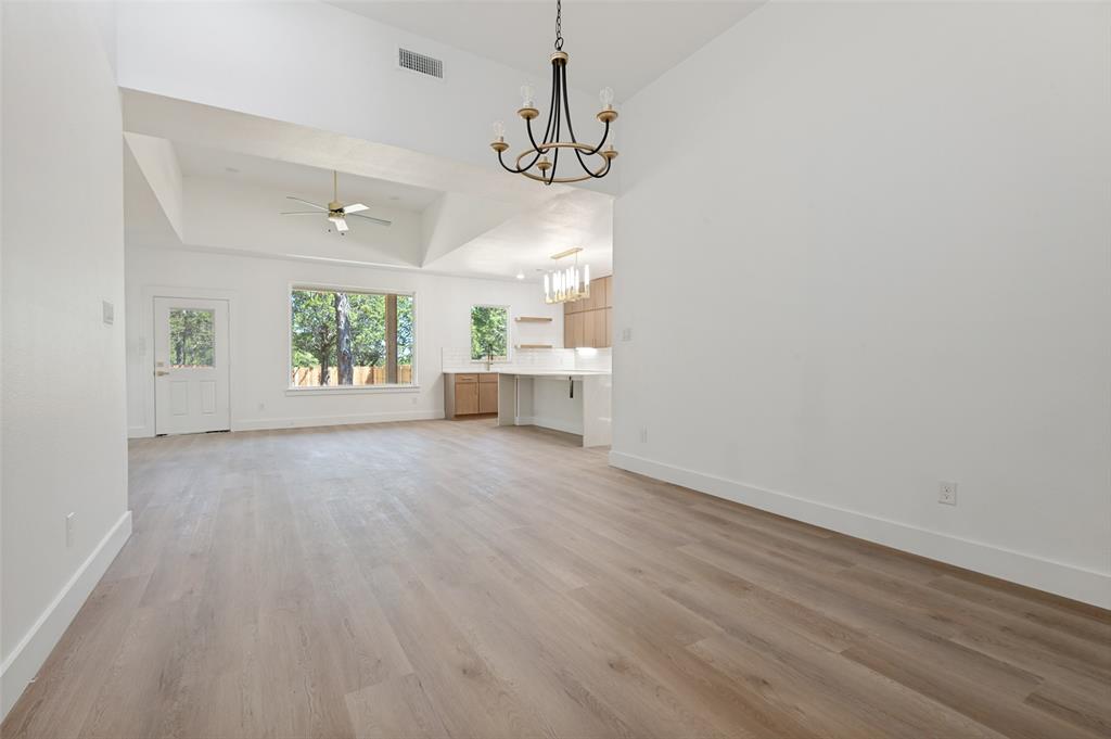 3913 Blue Ridge Boulevard Property Photo 3