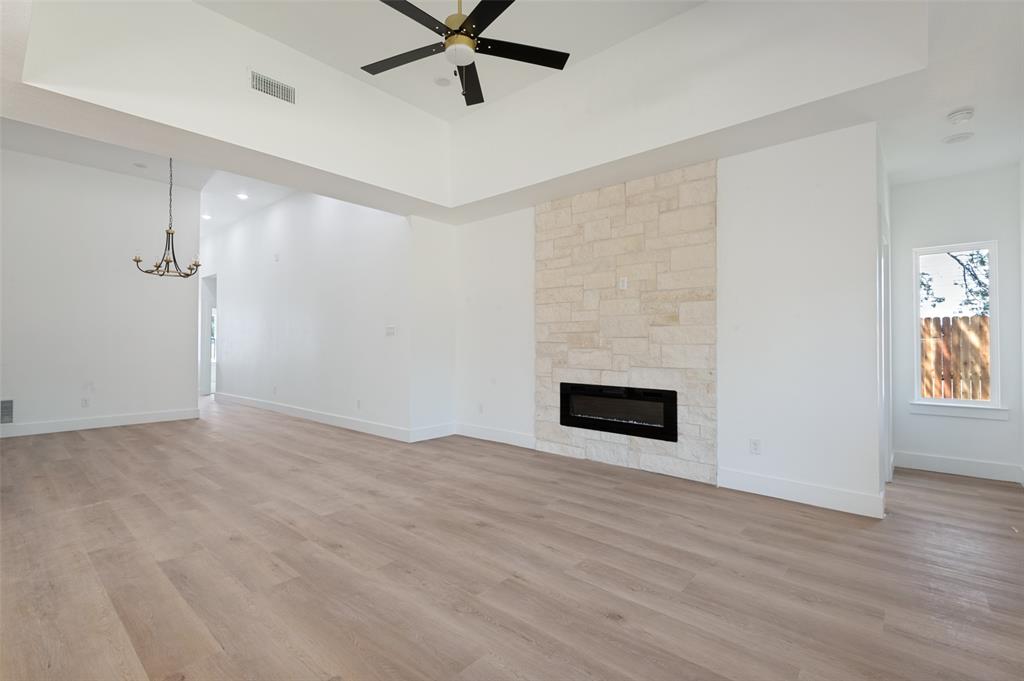 3913 Blue Ridge Boulevard Property Photo 6
