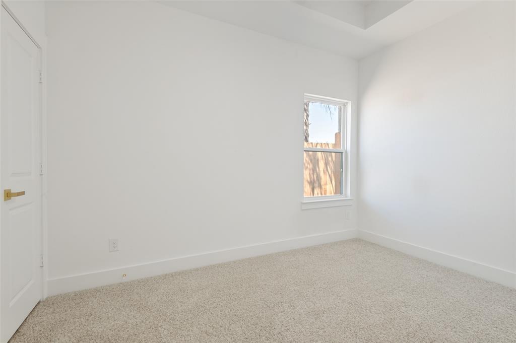 3913 Blue Ridge Boulevard Property Photo 13