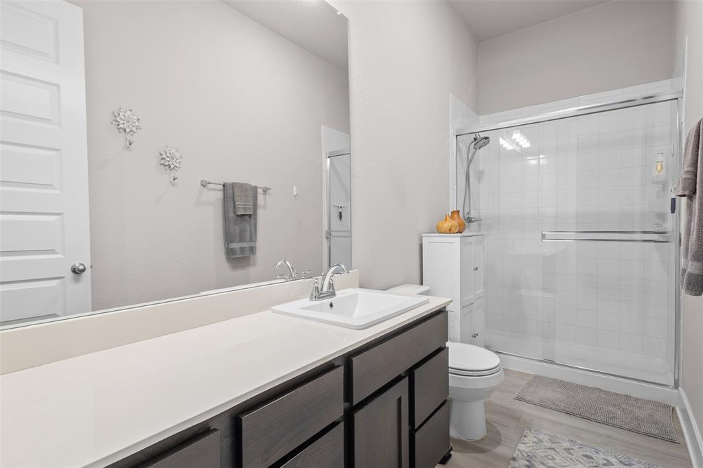 806 Stamford Avenue Property Photo 26