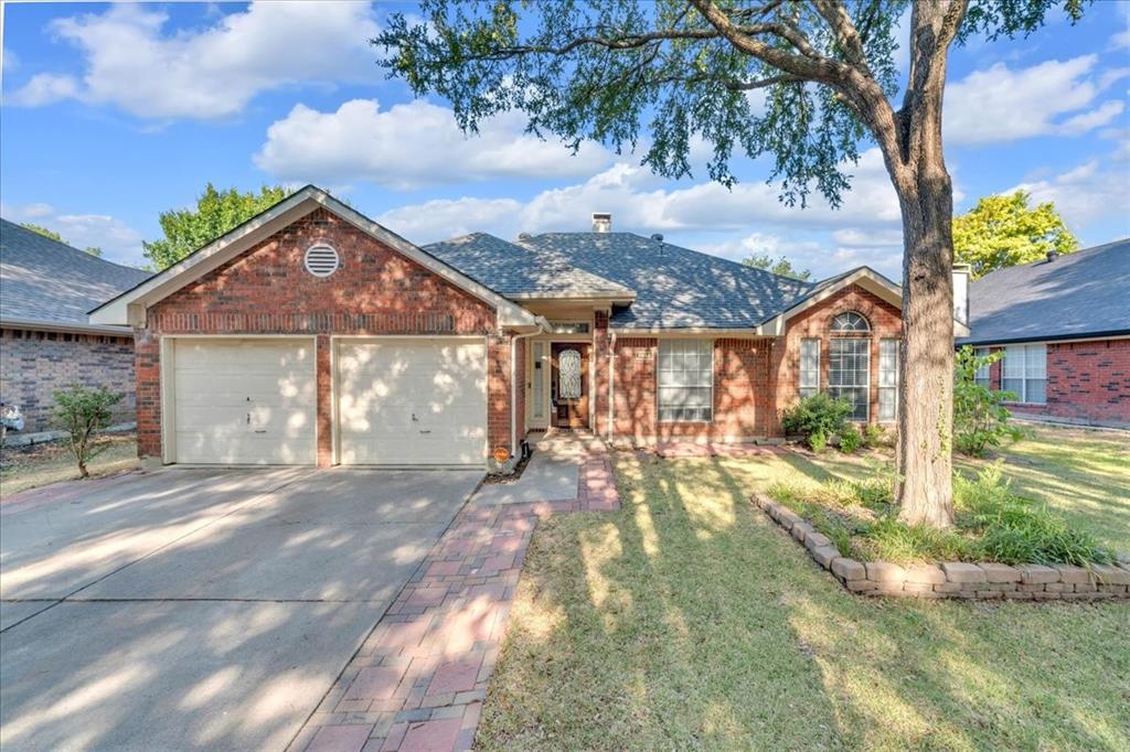 7449 Bear Lake Drive Property Photo 1