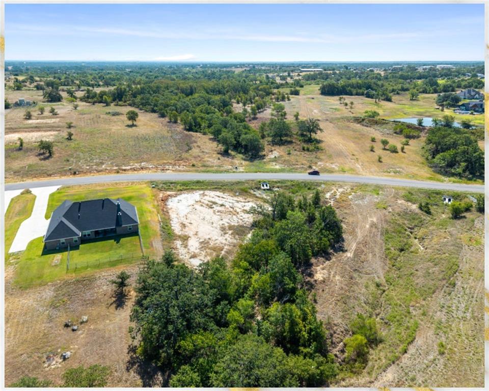 1077 Gonzollas Road Property Photo 10