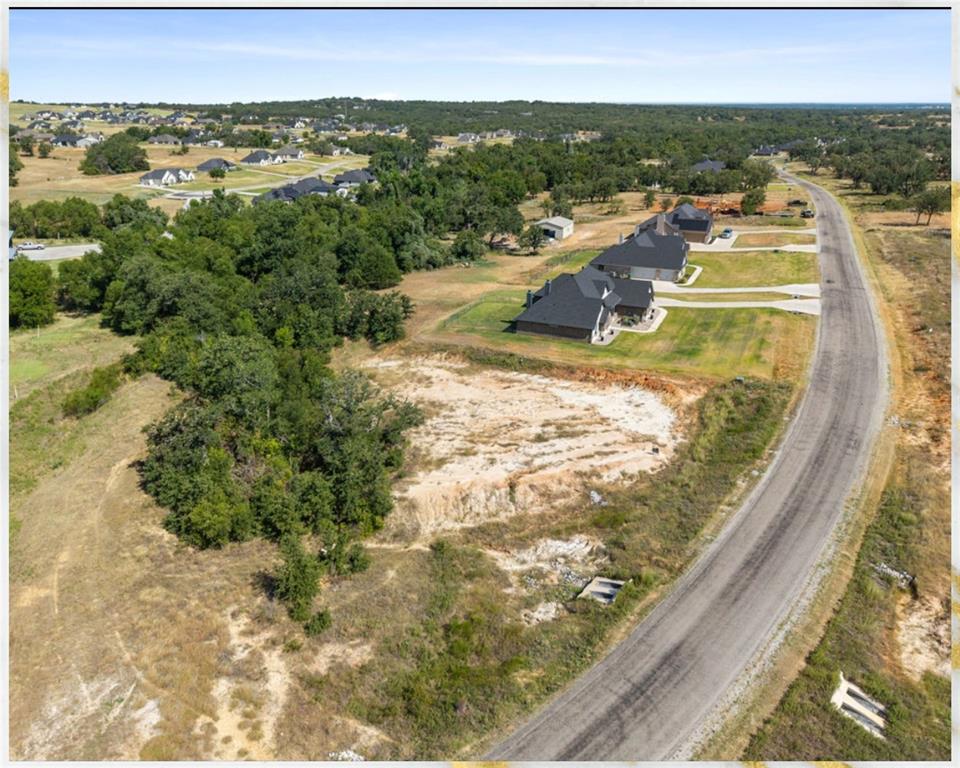 1077 Gonzollas Road Property Photo 12