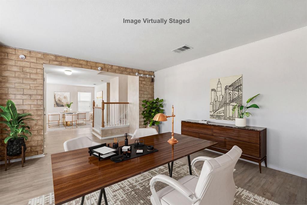 12332 Foothill Lane Property Photo 4