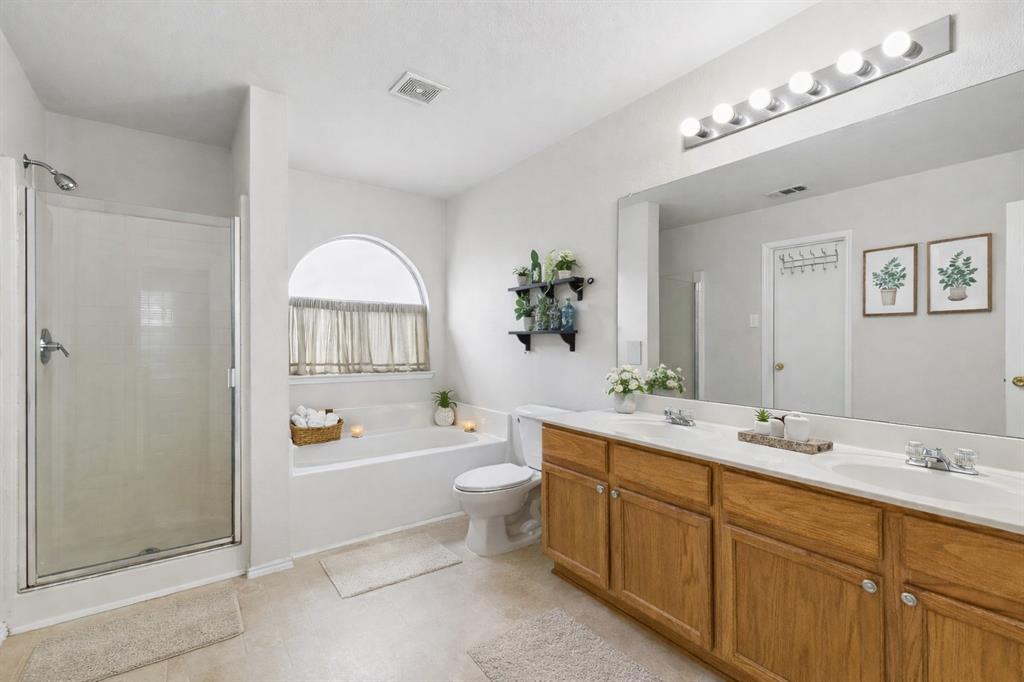 12332 Foothill Lane Property Photo 9
