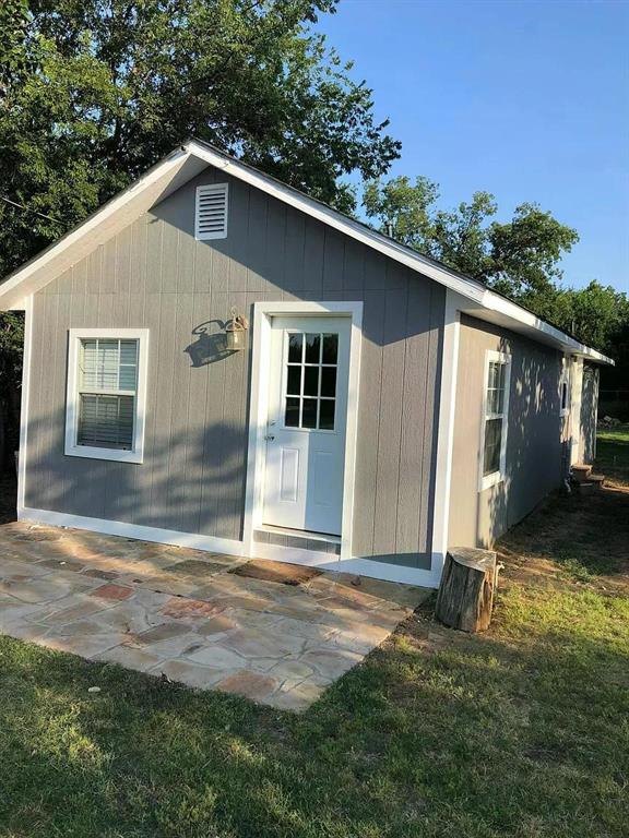 352 E Archer Street Property Photo 3