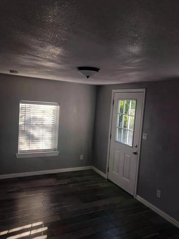 352 E Archer Street Property Photo 10