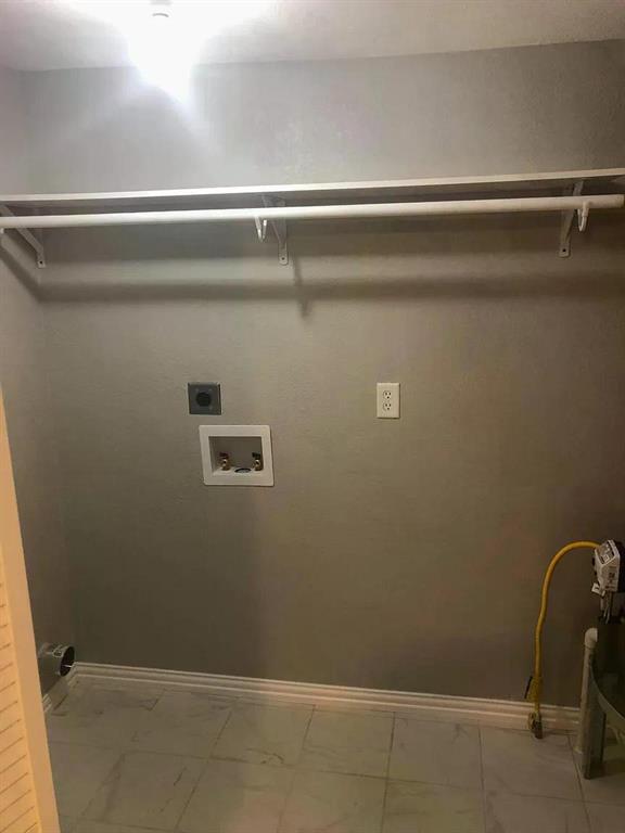 352 E Archer Street Property Photo 12