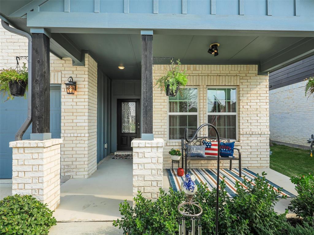 3921 Bluestem Boulevard Property Photo 1