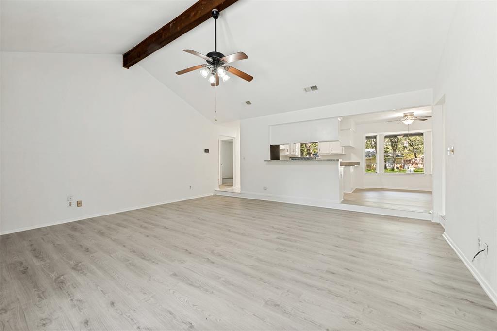 2112 Dartmouth Drive Property Photo 6